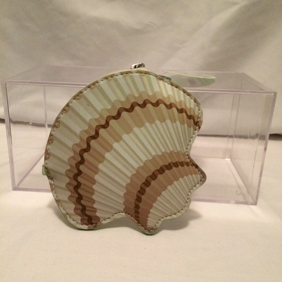 🏖NWT Seashell Coin Purse🏖 - Picture 2 of 8